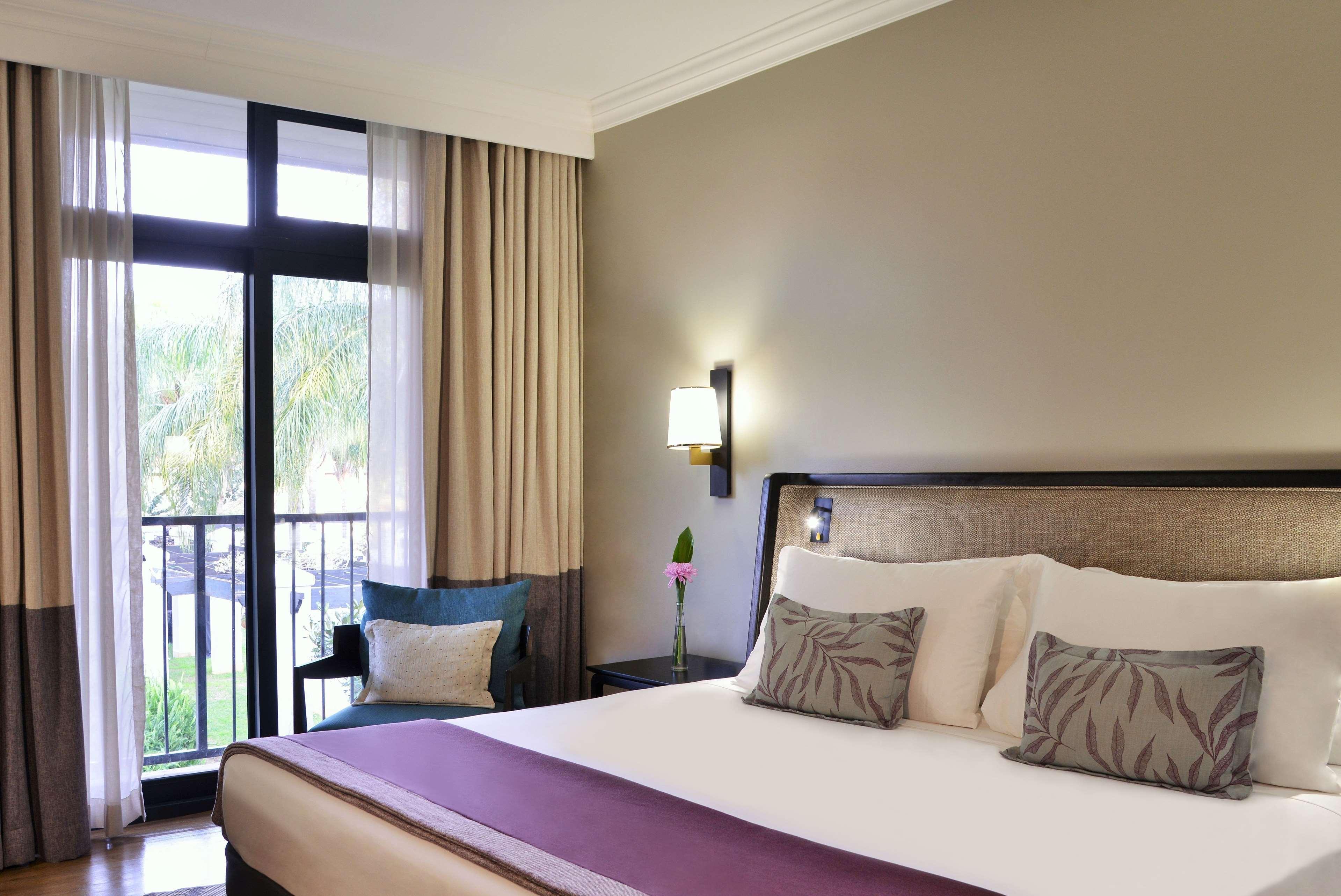 Avani Gaborone Resort & Casino Exterior photo